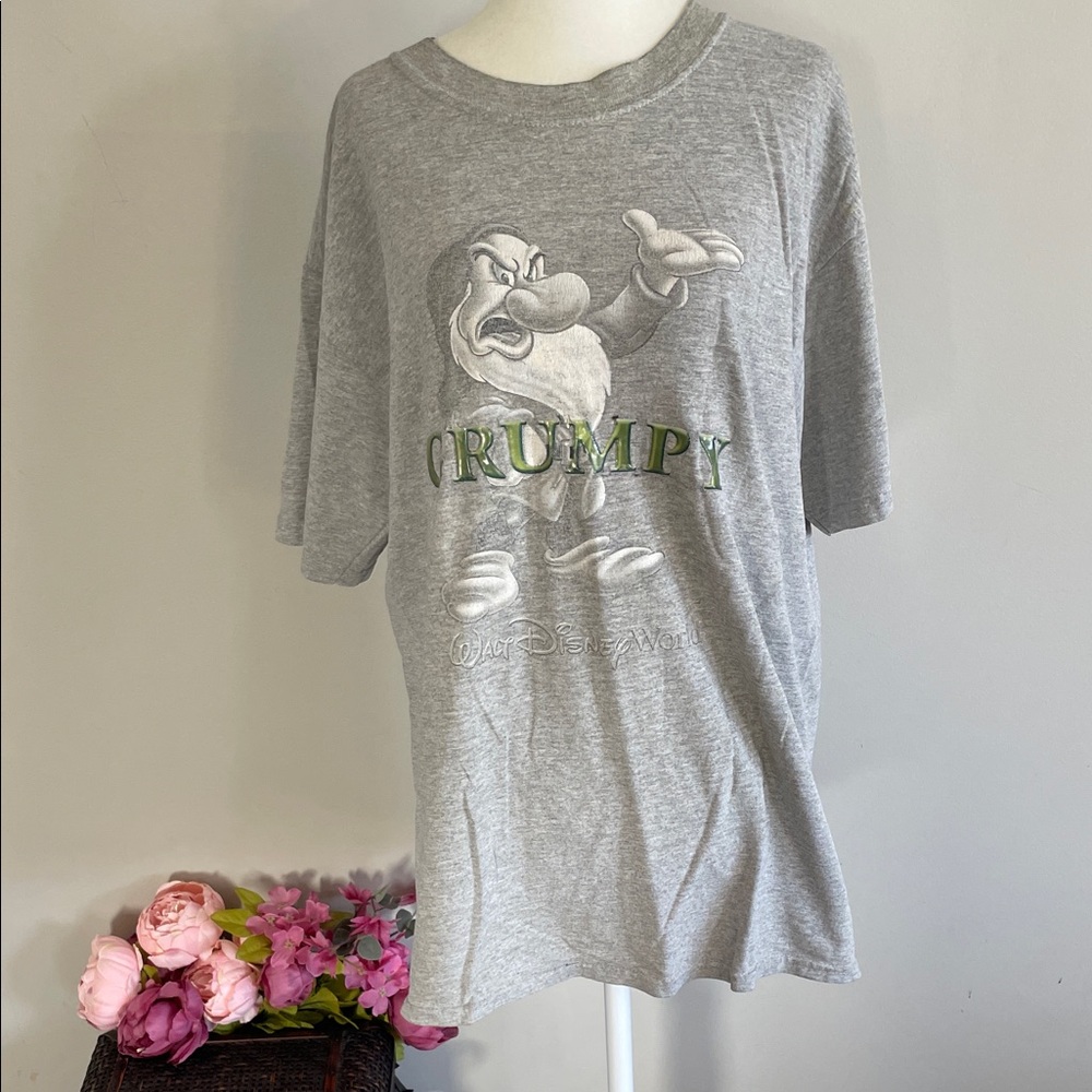 Disney Gray T-Shirt with Grumpy Design
